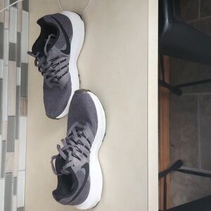 Nike Women’s Gray Running Shoes - Lightweight Comfort Athletic